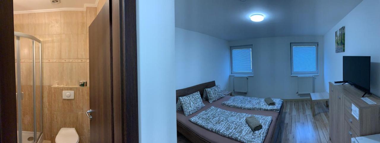 Hotel Tatra Malacky Ngoại thất bức ảnh