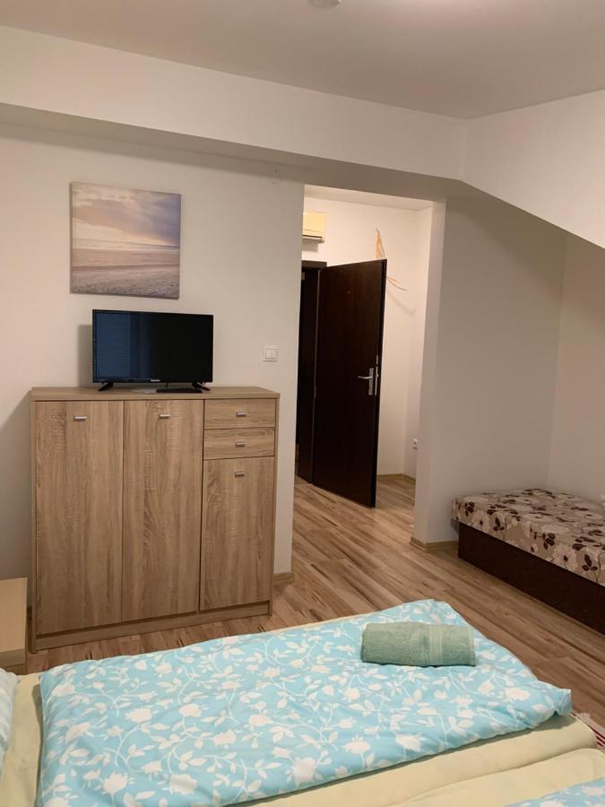 Hotel Tatra Malacky Ngoại thất bức ảnh